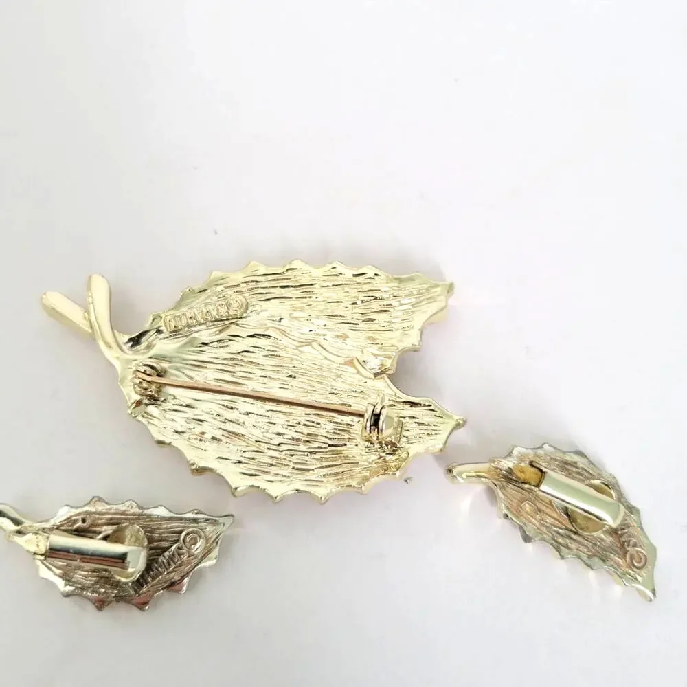Vintage Sarah Coventry Wooded Beauty Gold Tone Leaf Brooch Earring 60s MCM Boho